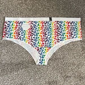Torrid White/Rainbow Leopard Cotton Mid-Rise Cheeky Panty, 6X NWT